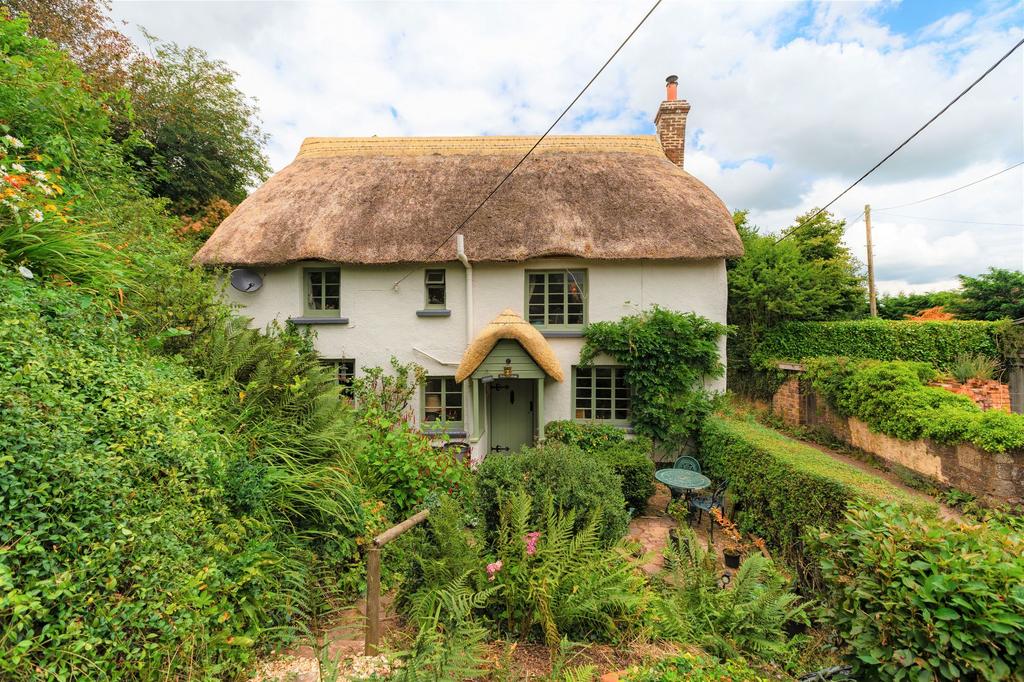 Coleford, Crediton, EX17 2 bed cottage for sale £395,000