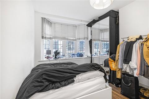 3 bedroom apartment to rent, Newman Street, London, W1T