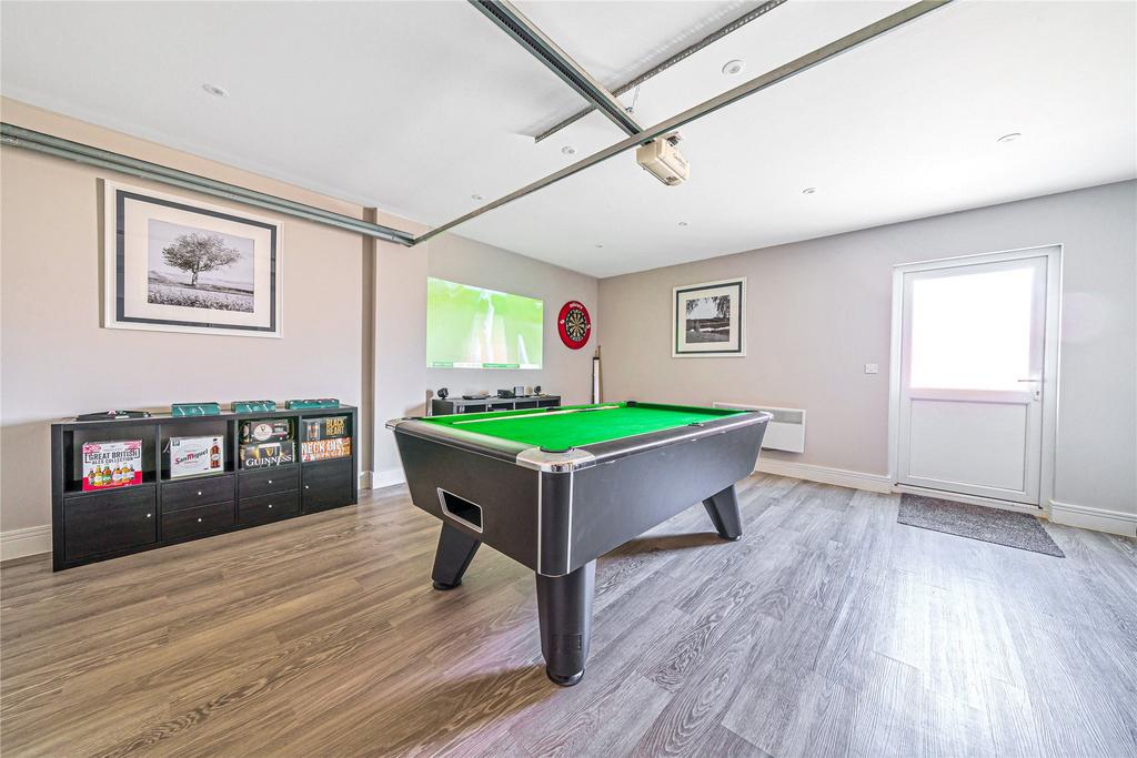 Garage / Playroom