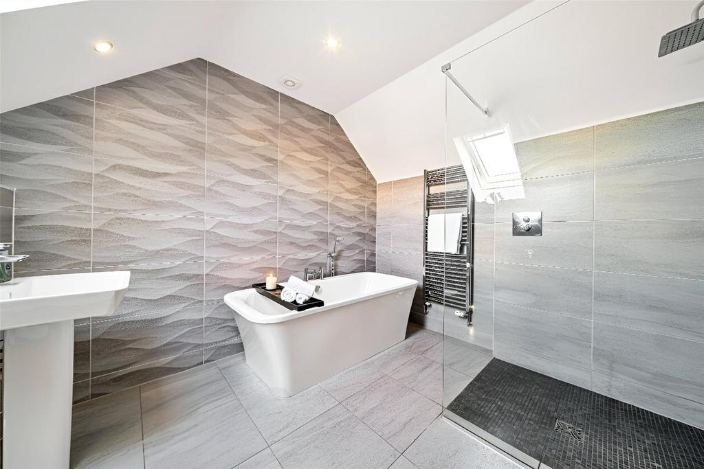 Ensuite