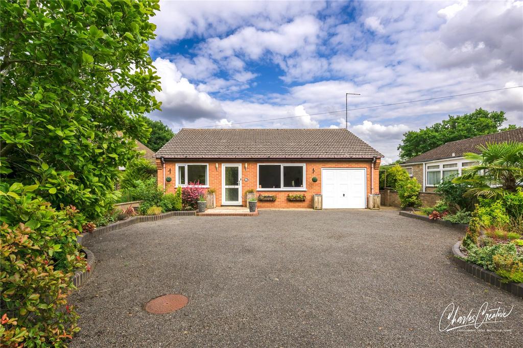 Buntings Lane, Warmington, Peterborough, PE8 2 bed bungalow for sale