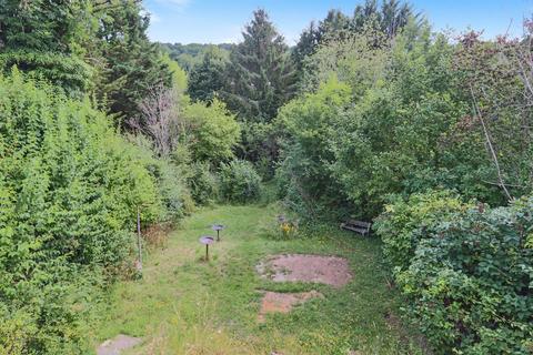 72 Valley Road, Kenley, CR8 5BU
