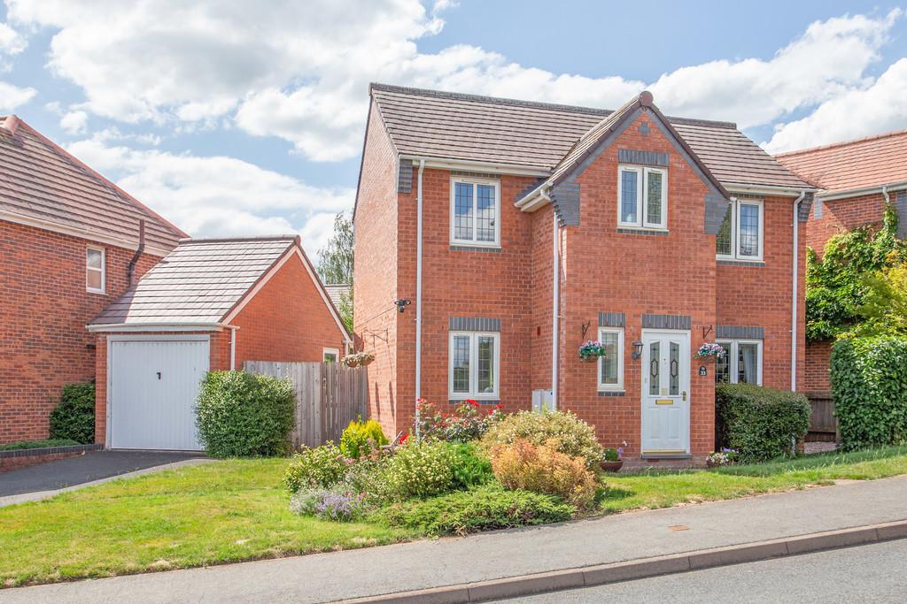 Burford, Tenbury Wells, Worcestershire, WR15 8AG 3 bed detached house