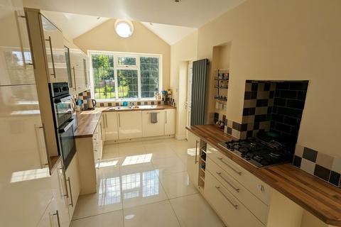 46 Lode Lane, Solihull, B91 2AE