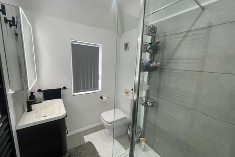 134 Stroud Road, Shirley, Solihull, B90 2JX