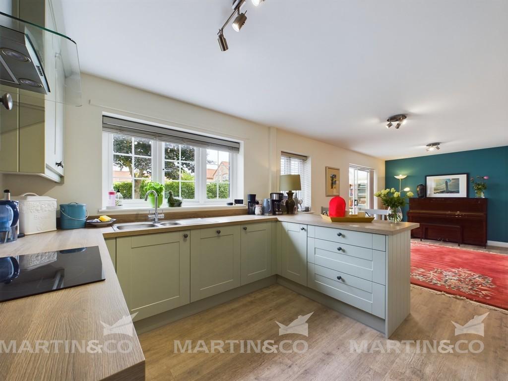 Village Street, AdwickLeStreet 4 bed detached house £350,000