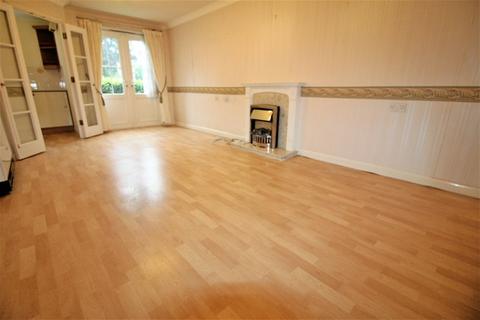 1 bedroom flat for sale, Station Road, Clacton on Sea