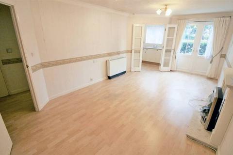 1 bedroom flat for sale, Station Road, Clacton on Sea