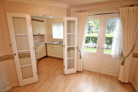 1 bedroom flat for sale, Station Road, Clacton on Sea