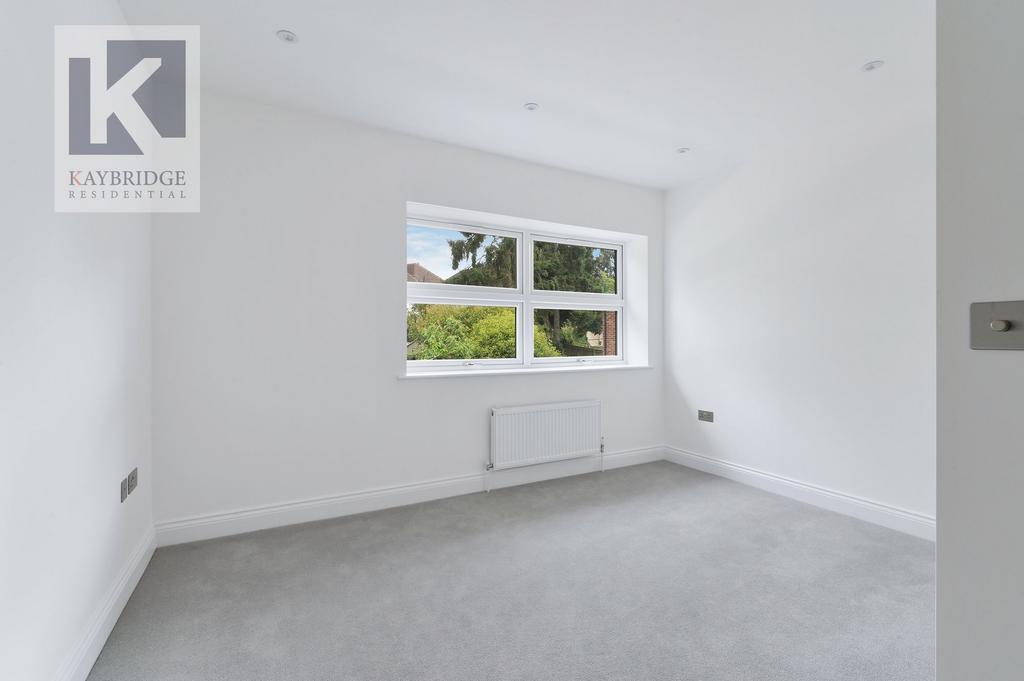 Pine Hill, Epsom