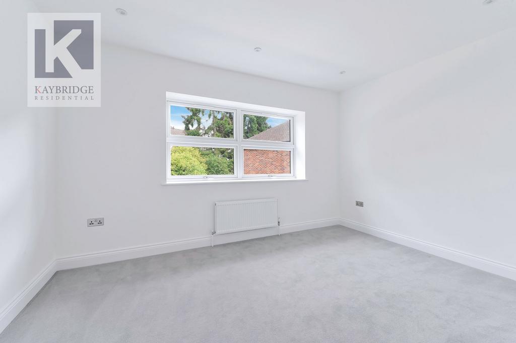 Pine Hill, Epsom