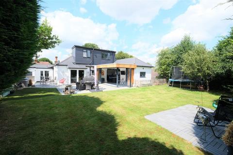 Pately Chelsfield Lane, Orpington, BR6 7RP