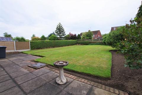 31 Byrds Lane, Uttoxeter, ST14 7NE