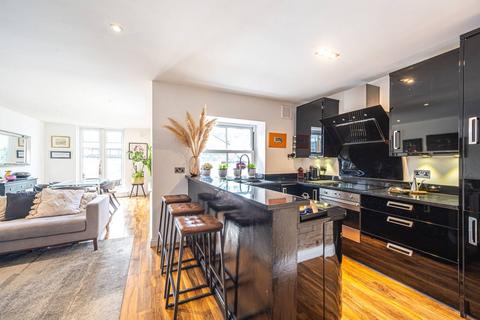 Flat 5, 5 Talbot Square, London, W2 1TR