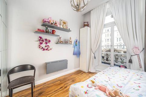 Flat 5, 5 Talbot Square, London, W2 1TR