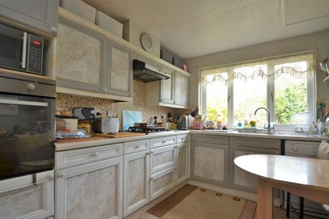 4 bedroom detached house for sale, Wheatfield Close, Cullompton, Devon, EX15