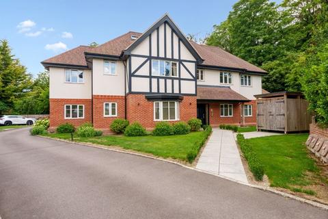 2 bedroom apartment to rent, Marvon Court, Russell Green Close, West Purley