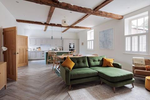 4 bedroom barn conversion for sale - The Stable Yard, Toft Estate, Knutsford