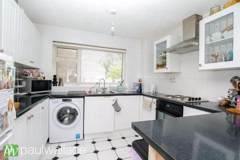 2 bedroom ground floor flat for sale, Tithelands, Harlow