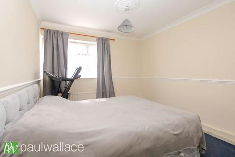 2 bedroom ground floor flat for sale, Tithelands, Harlow