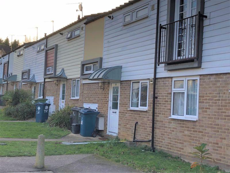 Trenchard Close, Stanmore, Middlesex... 2 bed terraced house £2,002