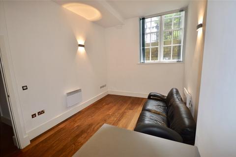 2 bedroom flat to rent, Orchard Lane, Sheffield, South Yorkshire, UK, S1