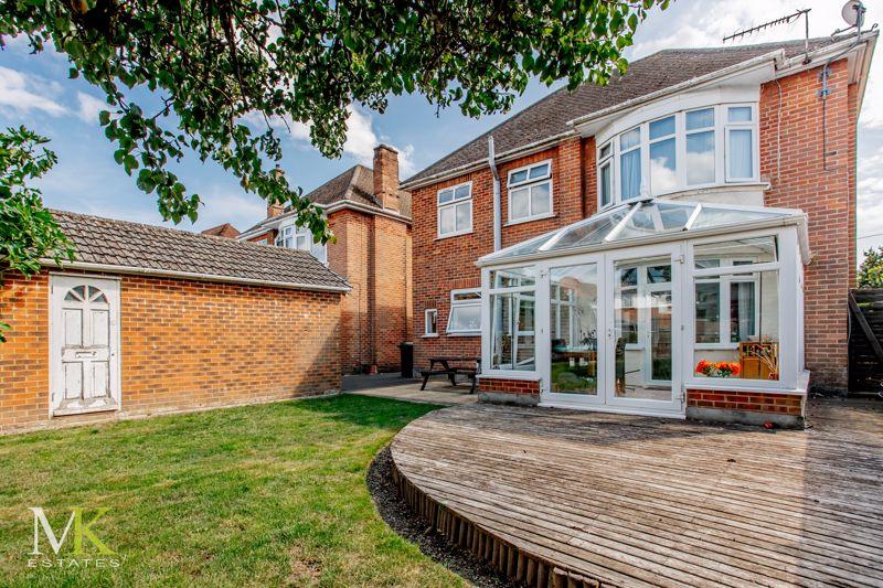 Castle Lane West, Bournemouth BH8 5 bed detached house for sale £570,000