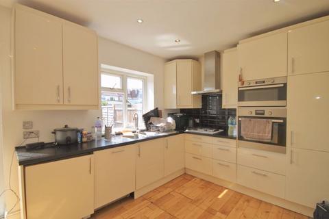 3 bedroom terraced house for sale, Barmouth Avenue, Greenford