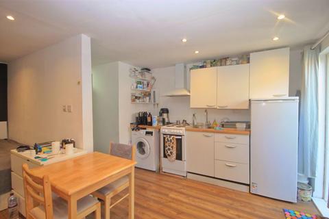 3 bedroom terraced house for sale, Barmouth Avenue, Greenford