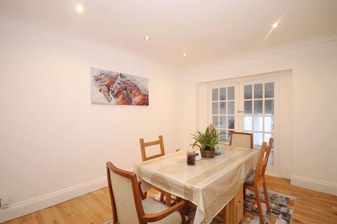 3 bedroom terraced house for sale, Barmouth Avenue, Greenford