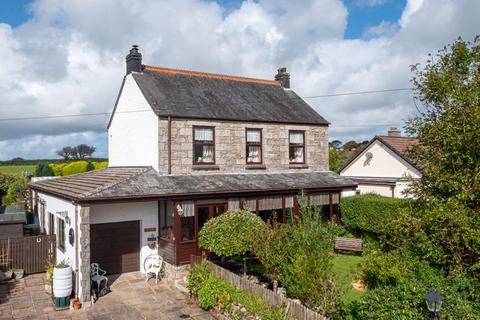 4 bedroom house for sale, Wendron, Helston - Fantastic rural position