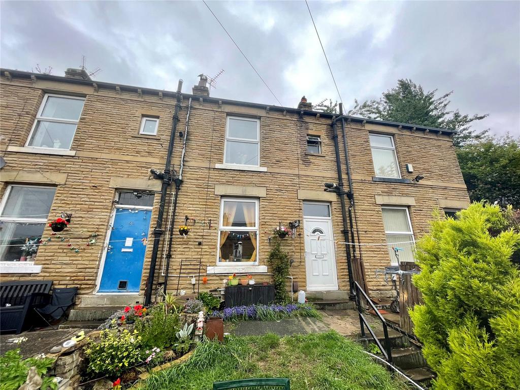 Princess Street, Batley, West Yorkshire, WF17 2 bed terraced house for
