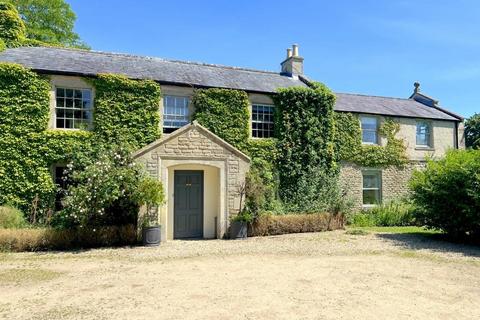 6 bedroom character property for sale, Semington, Trowbridge, Wiltshire, BA14 6JU