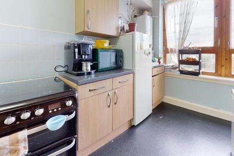 2 bedroom flat for sale, Evelyen street, Deptford, London, SE8 3QU