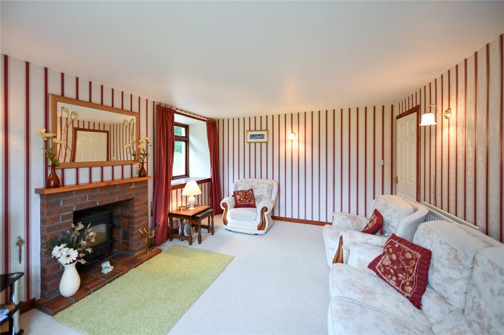 Spacious Living Rm