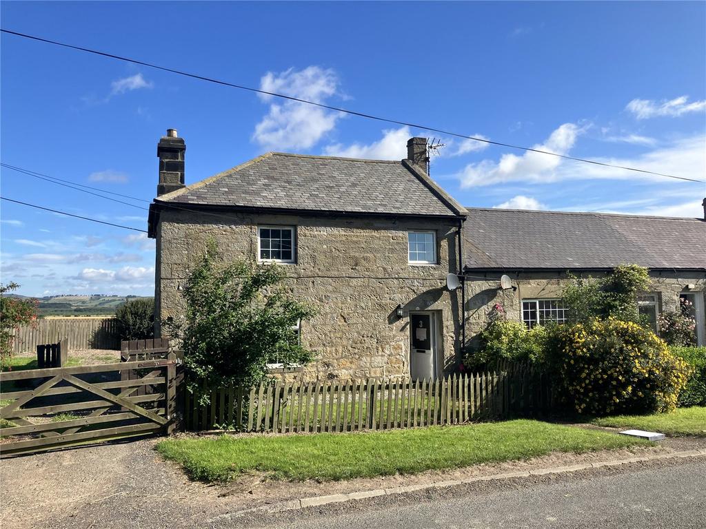 3 East Cottages, Longwitton, Morpeth, Northumberland, NE61 2 bed end of
