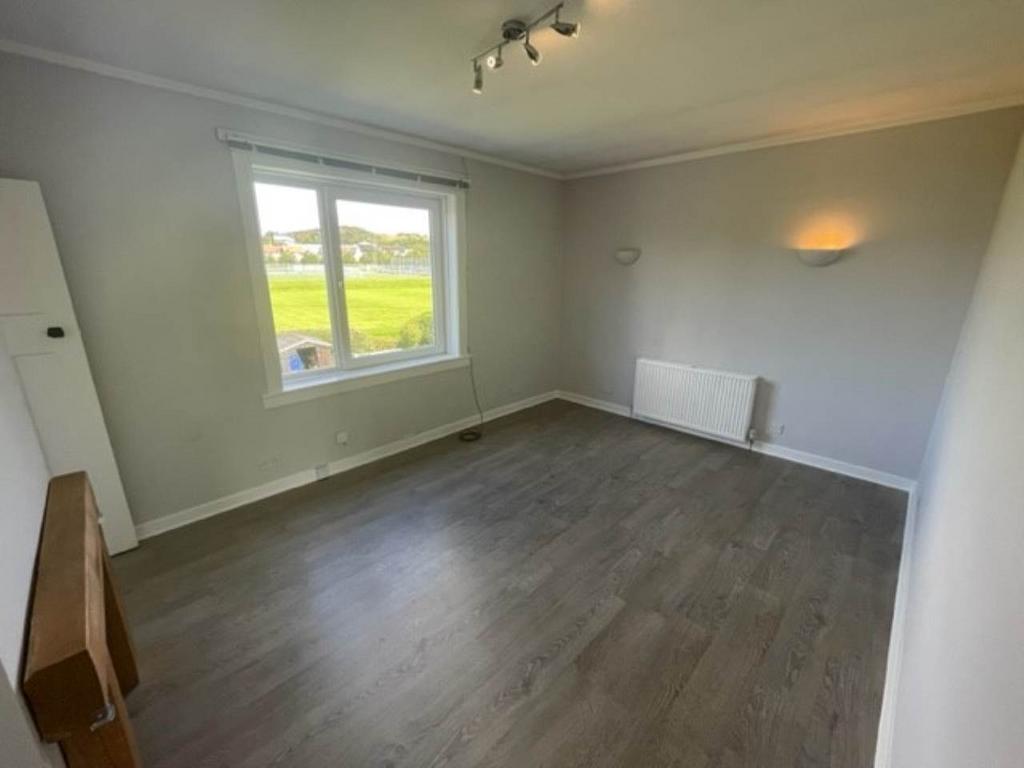 Colinton Mains Green, Colinton Mains... 2 bed flat £995 pcm (£230 pw)