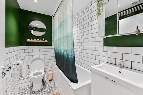 59b Rectory Road, London, N16 7PP