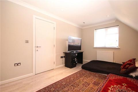 1 bedroom detached house to rent, Aldershot Road, Guildford, Surrey, GU2