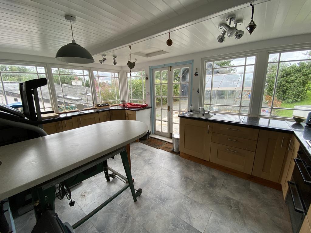 Pandy annexe kitchen