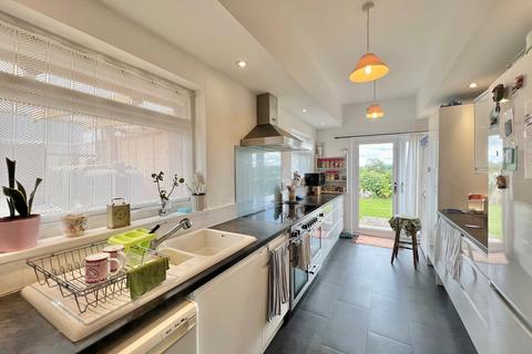 4 bedroom detached bungalow for sale - Moreton-on-Lugg, Hereford, HR4