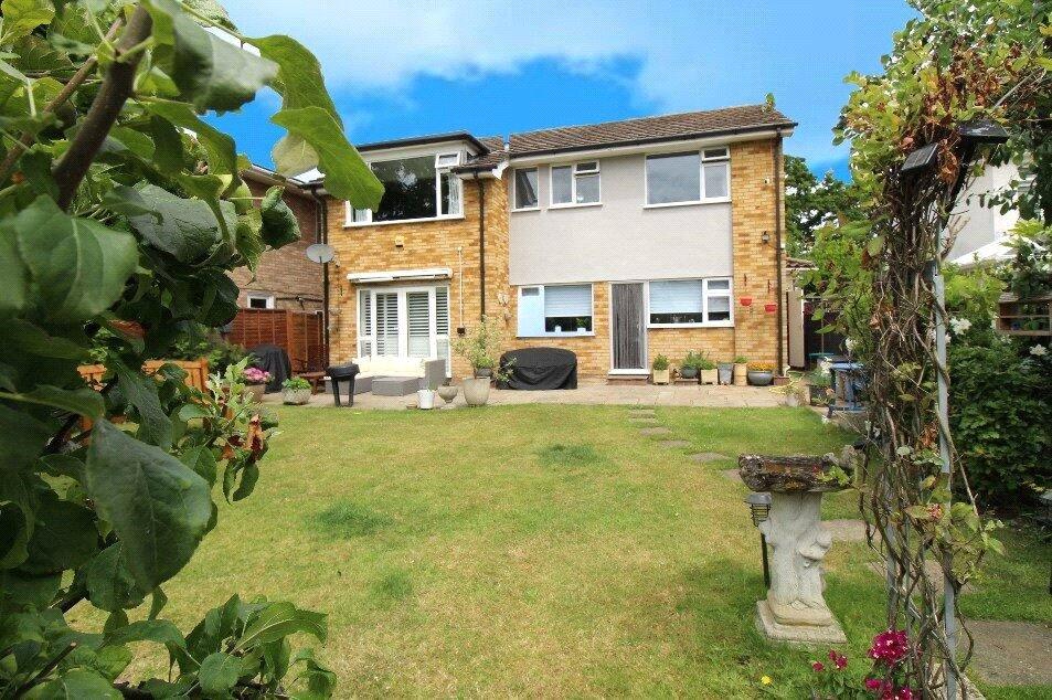 Scrub Lane, Hadleigh, Essex, SS7 4 bed detached house for sale £600,000