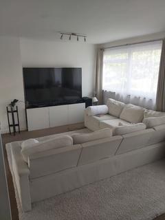 4 bedroom terraced house to rent, Langton Way