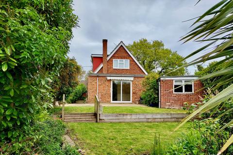 3 bedroom detached house for sale, Plumptre Lane, Chelmsford CM3