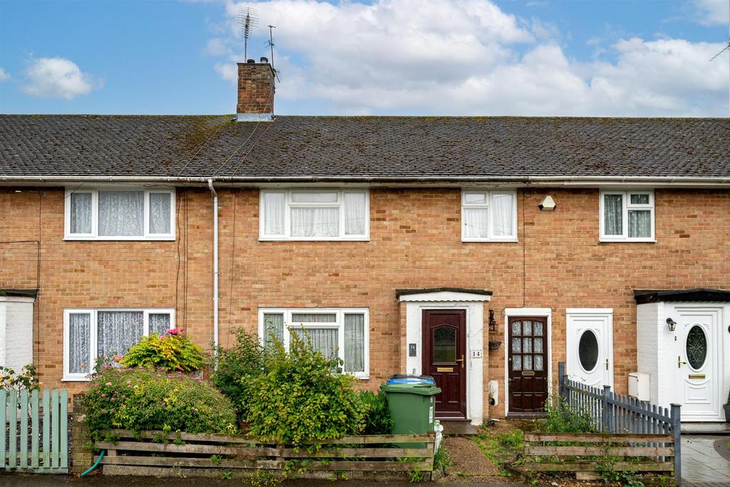 Pulleys Close, Hemel Hempstead 3 bed terraced house £335,000