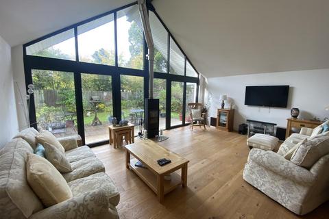 5 Land Park, Chulmleigh, EX18 7BH
