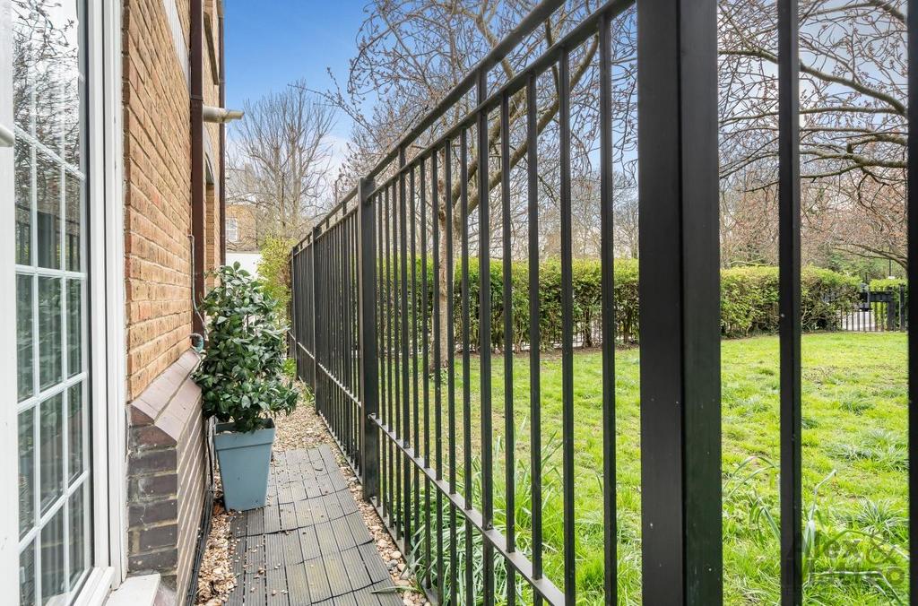 7oldcanalmews.jpg