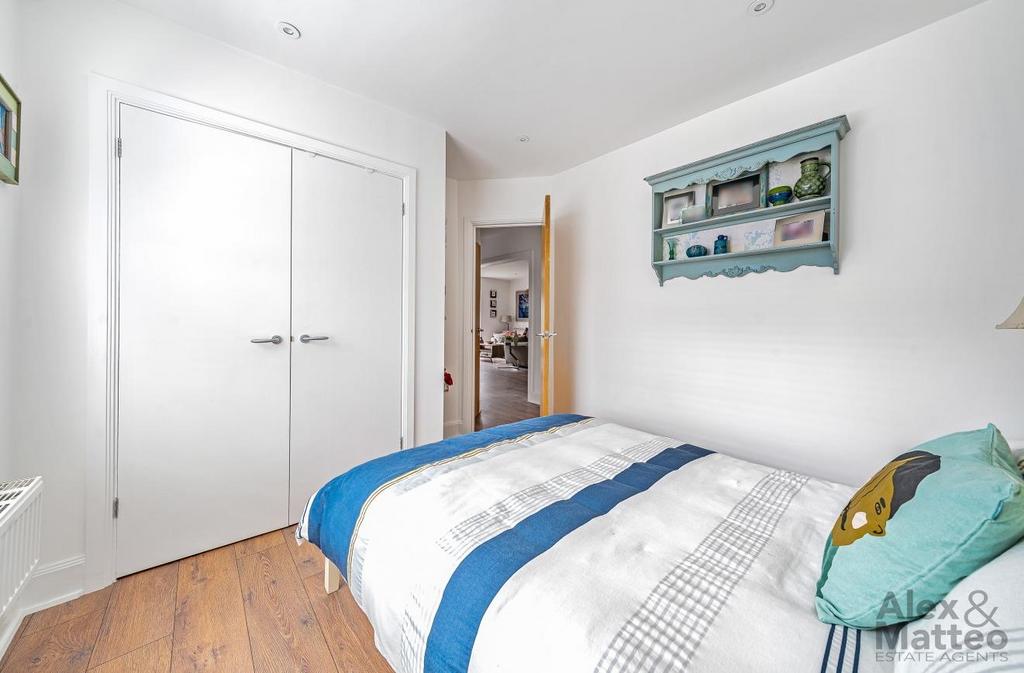 20oldcanalmews.jpg