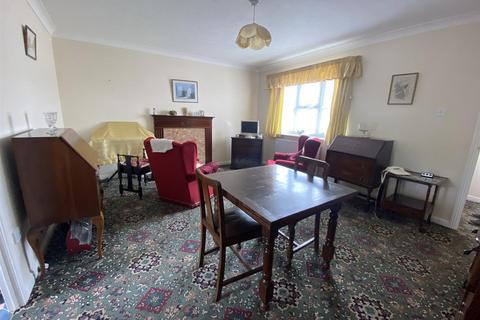 13 Royal Charter Park, Chulmleigh, EX18 7DH