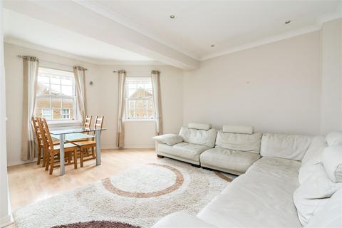 37 William Square, London, SE16 5XJ